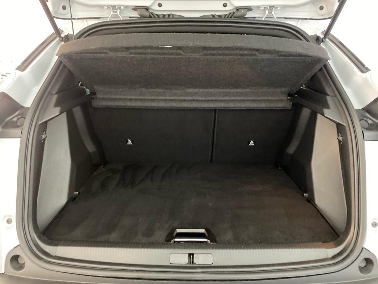Peugeot 2008 hybrid 145 ch e-dcs6 allure — photo 6