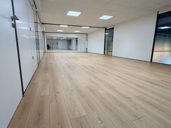 Salle yoga/danse 63m² - Vendenheim, parquet, miroirs