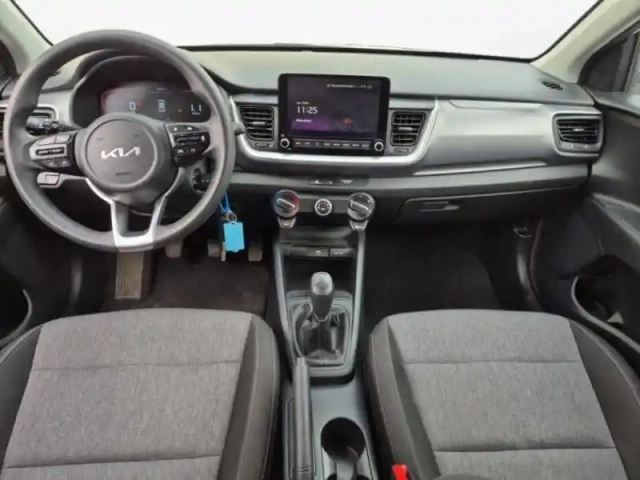 Kia Stonic 1.0 t-gdi 100ch motion — photo 10