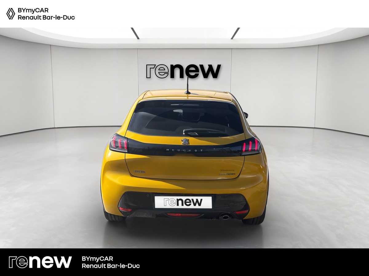 Peugeot 208 PureTech 100 S&amp;S EAT8 — photo 4