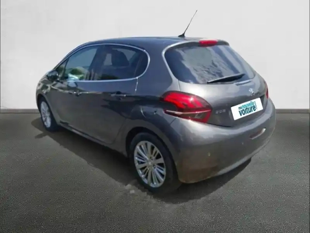 Peugeot 208 puretech 110ch s&amp;s eat6 — photo 28