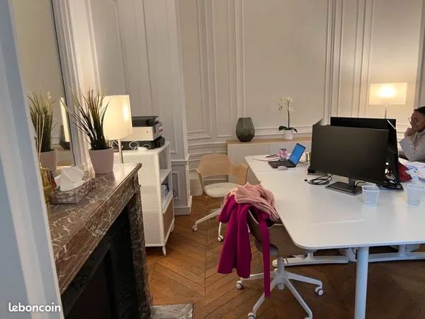 Location bureau Place Victor Hugo