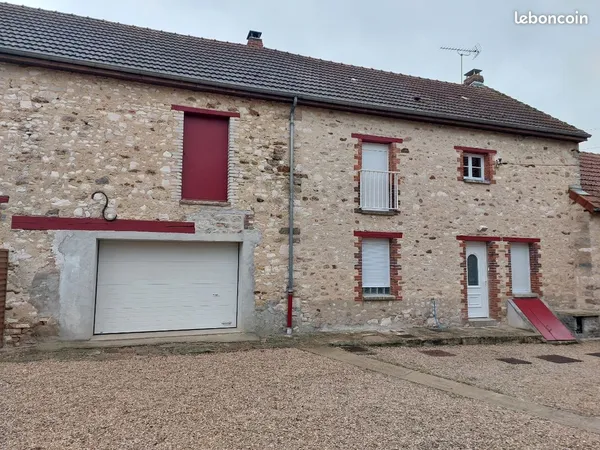 Maison village