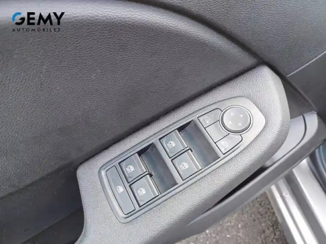 Renault Clio blue dci 100 — photo 29