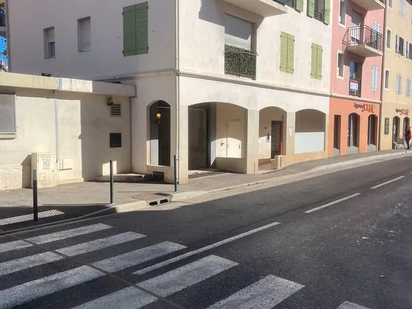 A vendre grand garage