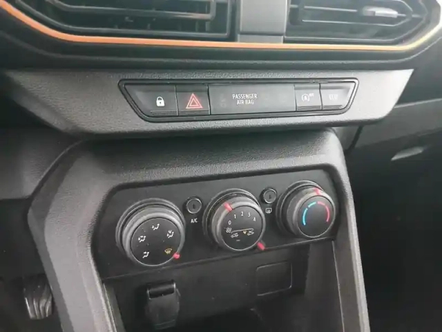 Dacia Sandero 1.0 eco-g 100ch stepway essential — photo 10