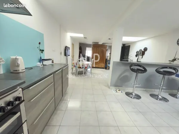 Propriété 10 pièces 228 m²