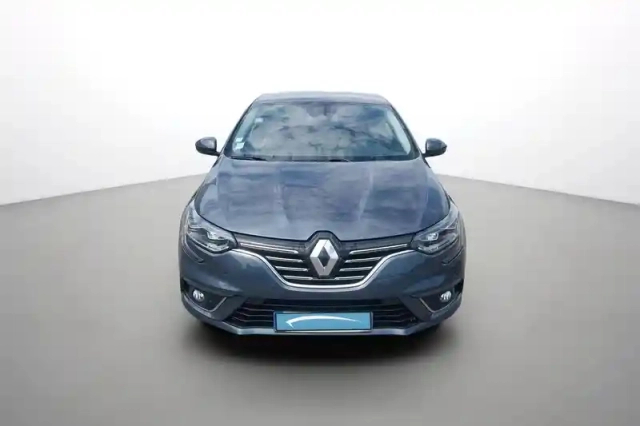 Renault Megane mégane iv berline tce 140 energy — photo 2