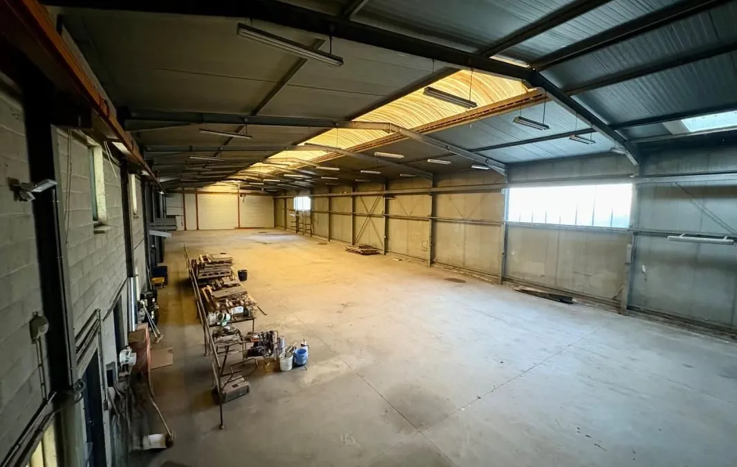 Photo 1