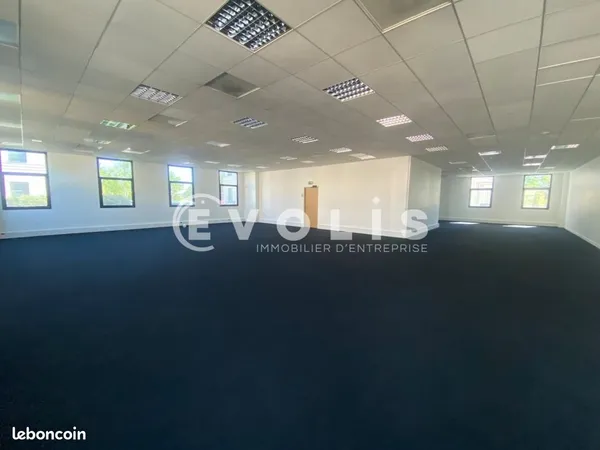 Bureaux 293 m²