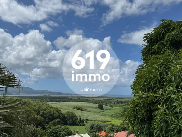 Idéalement située, piscine, vue mer gros potentiel