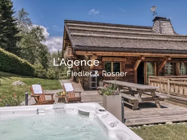 REF 684 : ST-GERVAIS MONT BLANC - CHALEUREUX CHALET