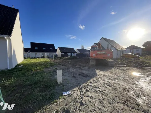 Terrain 330 m²