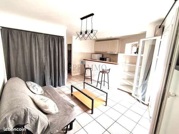 Studio 1 pièce 22 m²