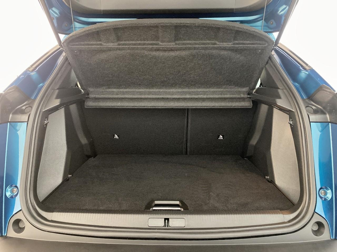 Peugeot 2008 hybrid 145 ch e-dcs6 allure — photo 6