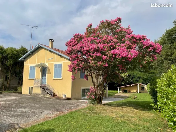 AV Maison Salies de Béarn
