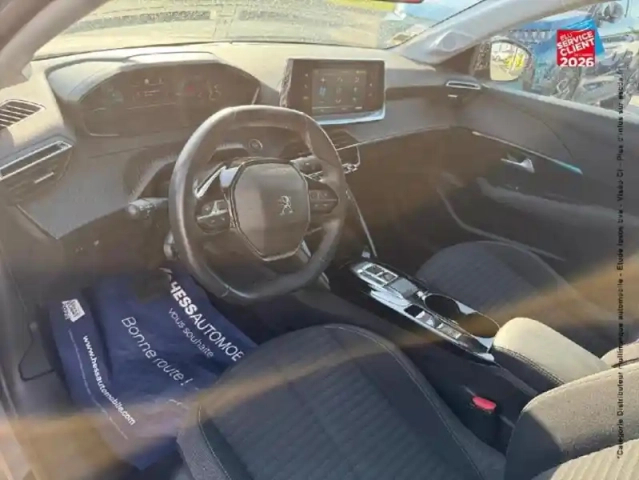 Peugeot 208 e- 136ch style — photo 15