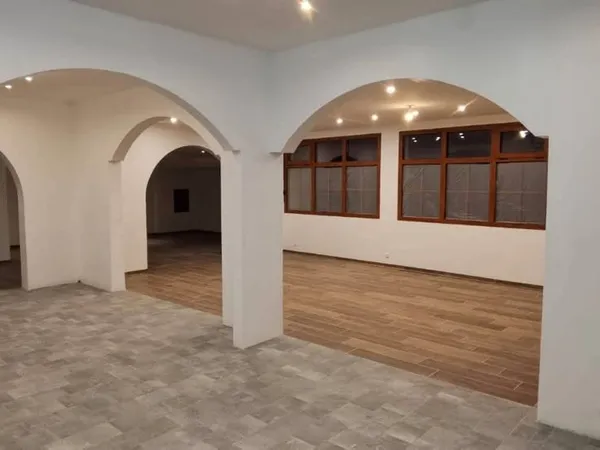 Local commercial 200 m2 - Barbizon