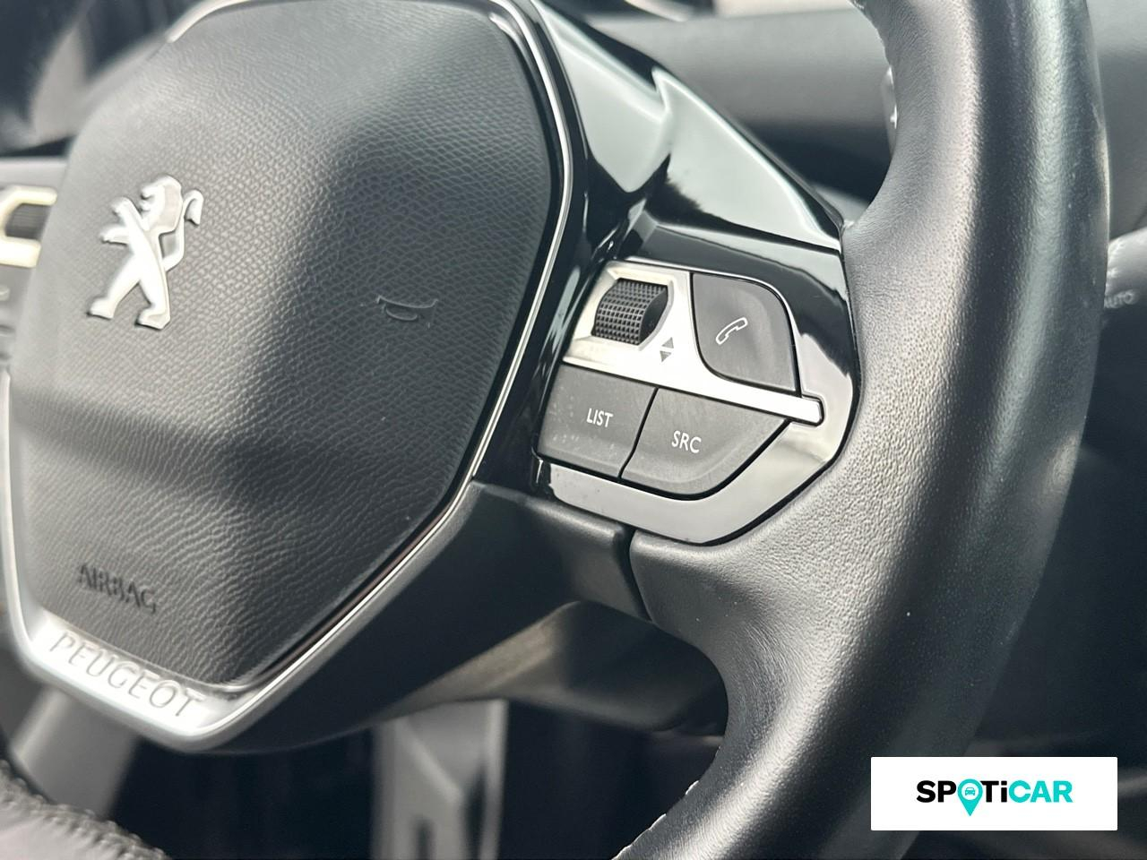 Peugeot 3008 1.2 puretech 130ch s&s roadtrip eat8 — photo 18