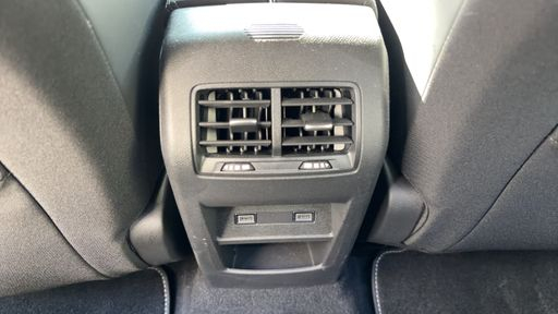 Peugeot 308 SW 1.5 BlueHDi 130 EAT8 - Allure – 2024 – 20325 km – Diesel – Boîte Automatique — photo 24