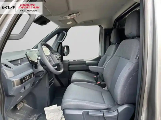 Kia Pv5 cargo batterie l — photo 11