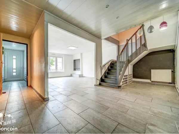MAISON MEUBLÉE 136 m² - 3 CHAMBRES + BUREAU - EXTÉRIEUR 100 m² PLEIN SUD - MARS-LA-TOUR