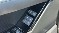 Land-Rover Range Rover Velar 2.0 P400e 404ch PHEV Dynamic SE AWD BVA — photo 33