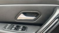 Dacia Duster 1.5 Blue dCi 115ch Prestige 4x2 - 20 — photo 16