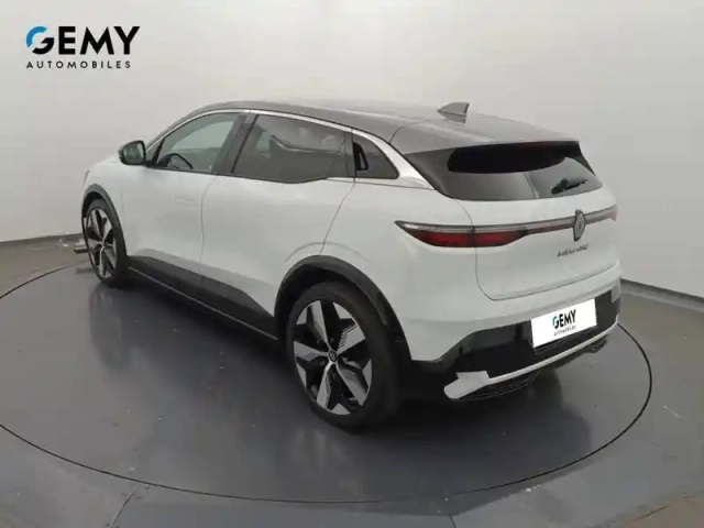 Renault Megane e-tech ev60 220 ch super charge — photo 22