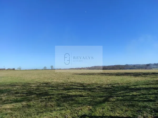 Terrain constructible 12000 m²