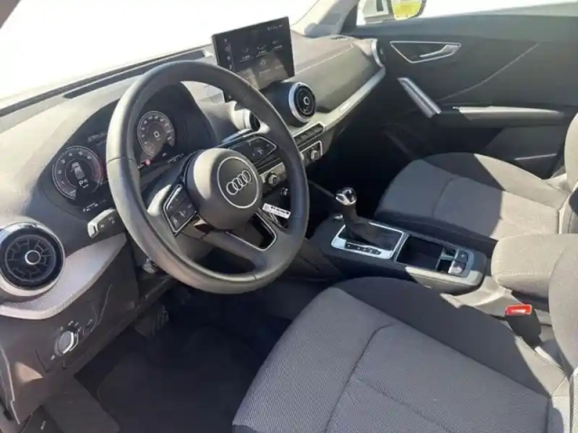 Audi Q2 35 tfsi 150 s tronic 7 design — photo 9