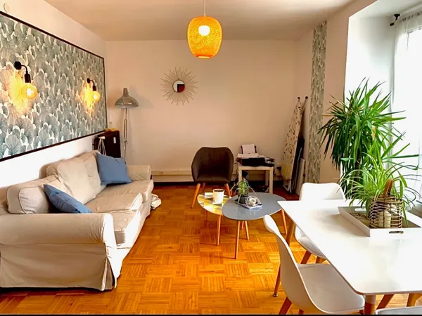 Loue appartement 80m² en colocation avec 3 chambres