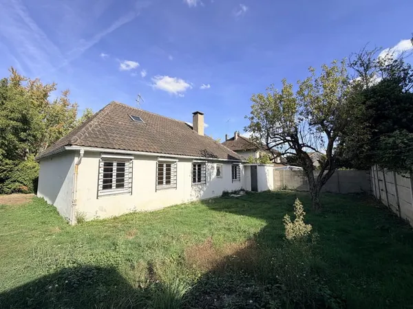 MAISON FAMILIAL SECTEUR RECHERCHE GARE A 5 min A PIEDS