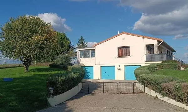 Maison avec cintre