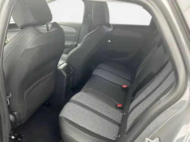 Peugeot 308 sw hybrid 145 e-dcs6 — photo 12