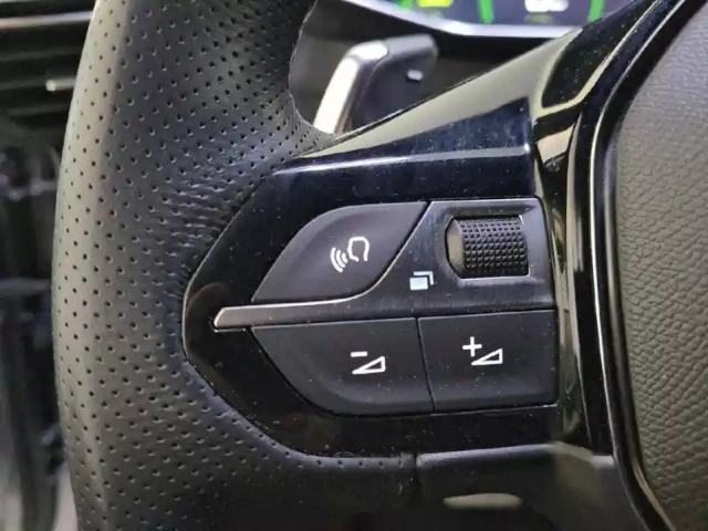 Peugeot 2008 puretech 130 s&amp;s eat8 — photo 118