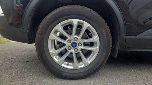 Ford Kuga 2.5 Duratec 190 Flexifuel Hybrid CVT - Titanium – 2023 – 51567 km – Hybride essence bioéthanol – Boîte Automatique — photo 51