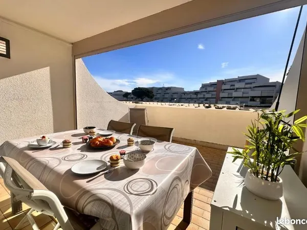 Port Camargue - Studio avec grande terrasse plein sud - sans frais d'agence