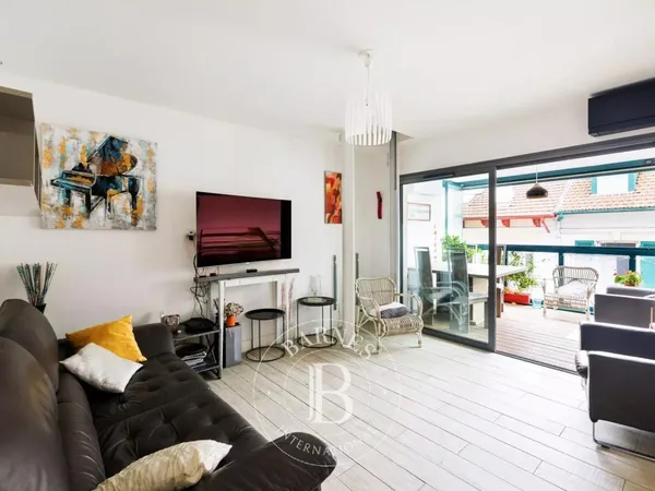 Vends duplex/triplex - 105.15m² - 5 pièces, 3 chambres - Saint-Jean-de-Luz 64500