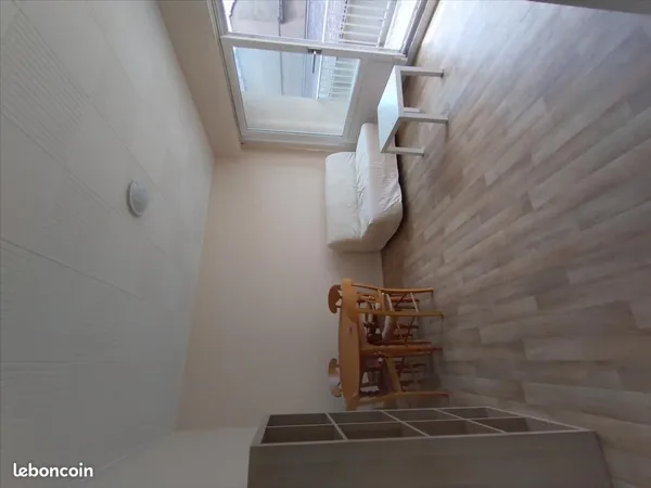 Studio 1 pièce 29 m²