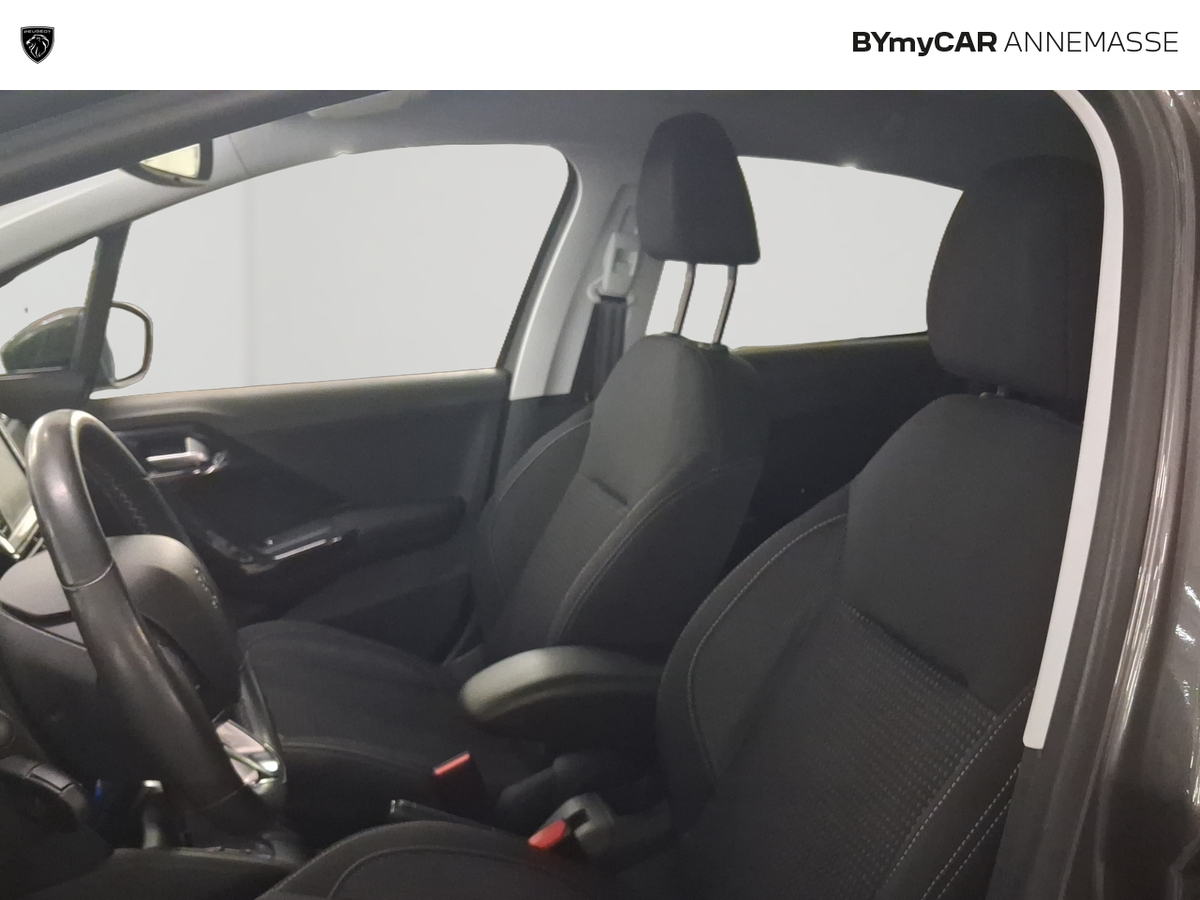 Peugeot 208 PureTech 110ch S&amp;S EAT6 — photo 11