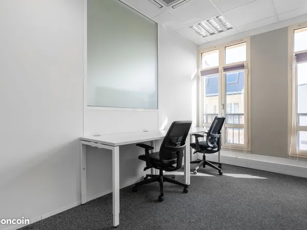 Bureau privé à louer pour 2 personnes à Paris Republique