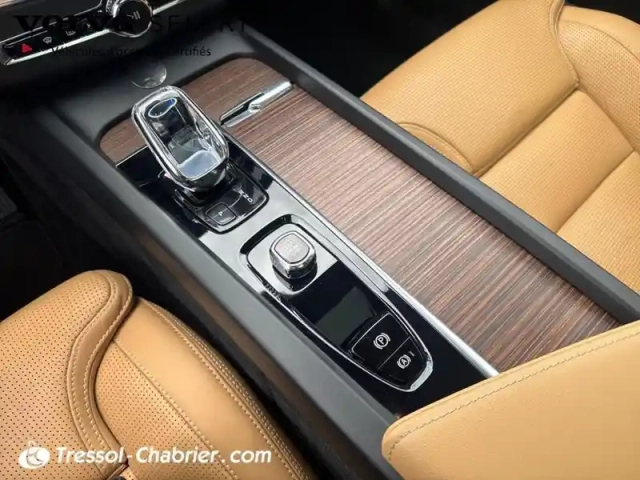 Volvo Xc60 t8 recharge awd 303 ch + 87 ch geartronic 8 inscription — photo 24