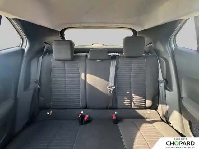 Peugeot 2008 electrique 136 ch — photo 19