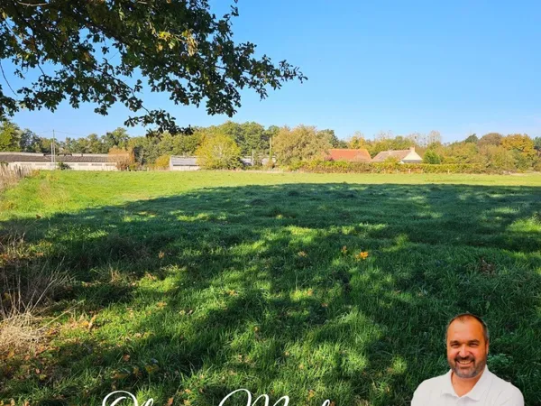 Propriété rare - Maison à rénover avec terrain de 10 hectares environ