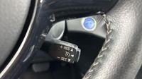 Toyota Yaris 100h Dynamic 5p RC18 — photo 27
