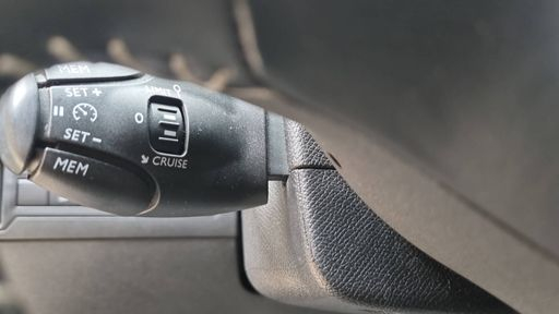 Peugeot 308 1.2 PureTech 110 - Allure – 2018 – 112497 km – Essence – Boîte Manuelle — photo 10