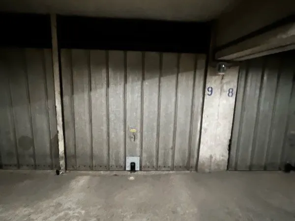 Place garage