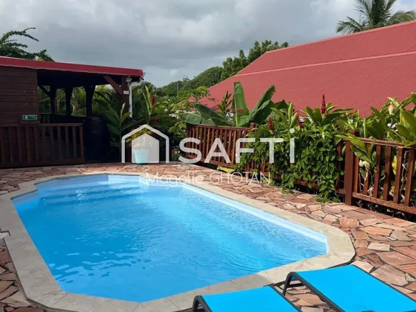 SAINT-FRANÇOIS - LA COULÉE - ENSEMBLE DE BUNGALOWS AVEC PISCINE