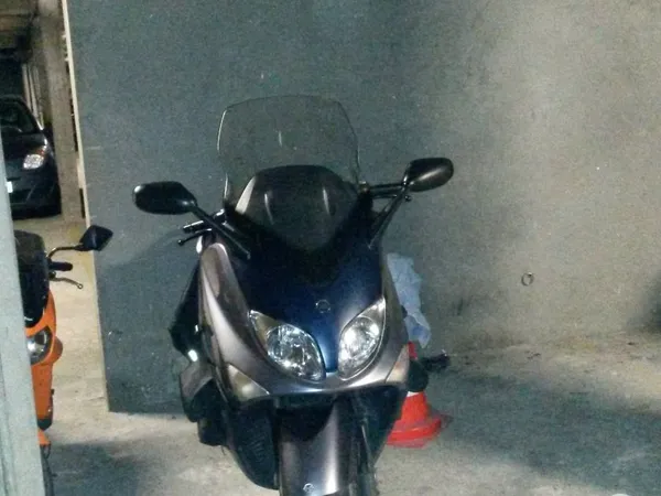 Abris,garage moto